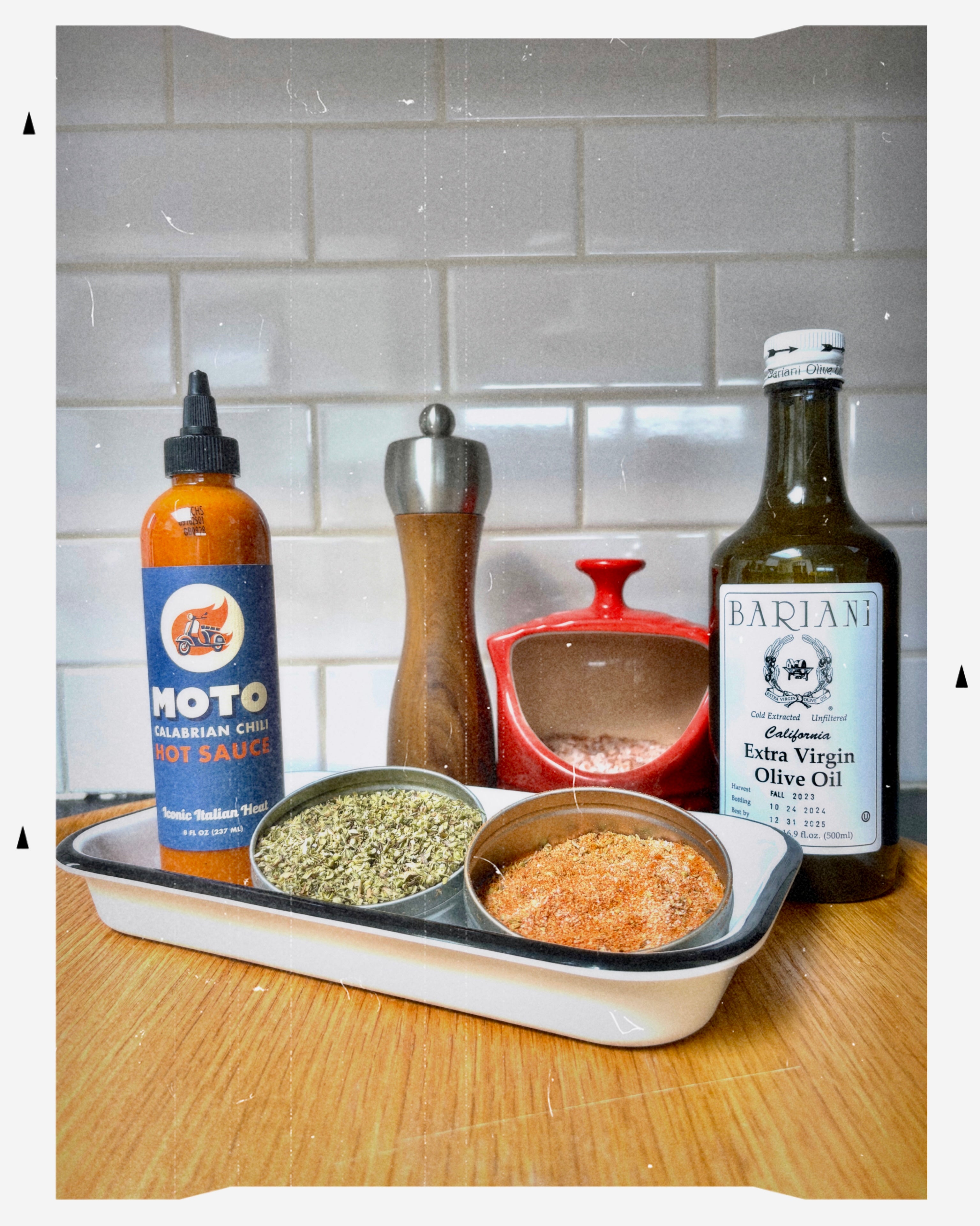 CALABRIAN CHILI GIFT SET – MOTO CALABRIAN CHILI HOT SAUCE
